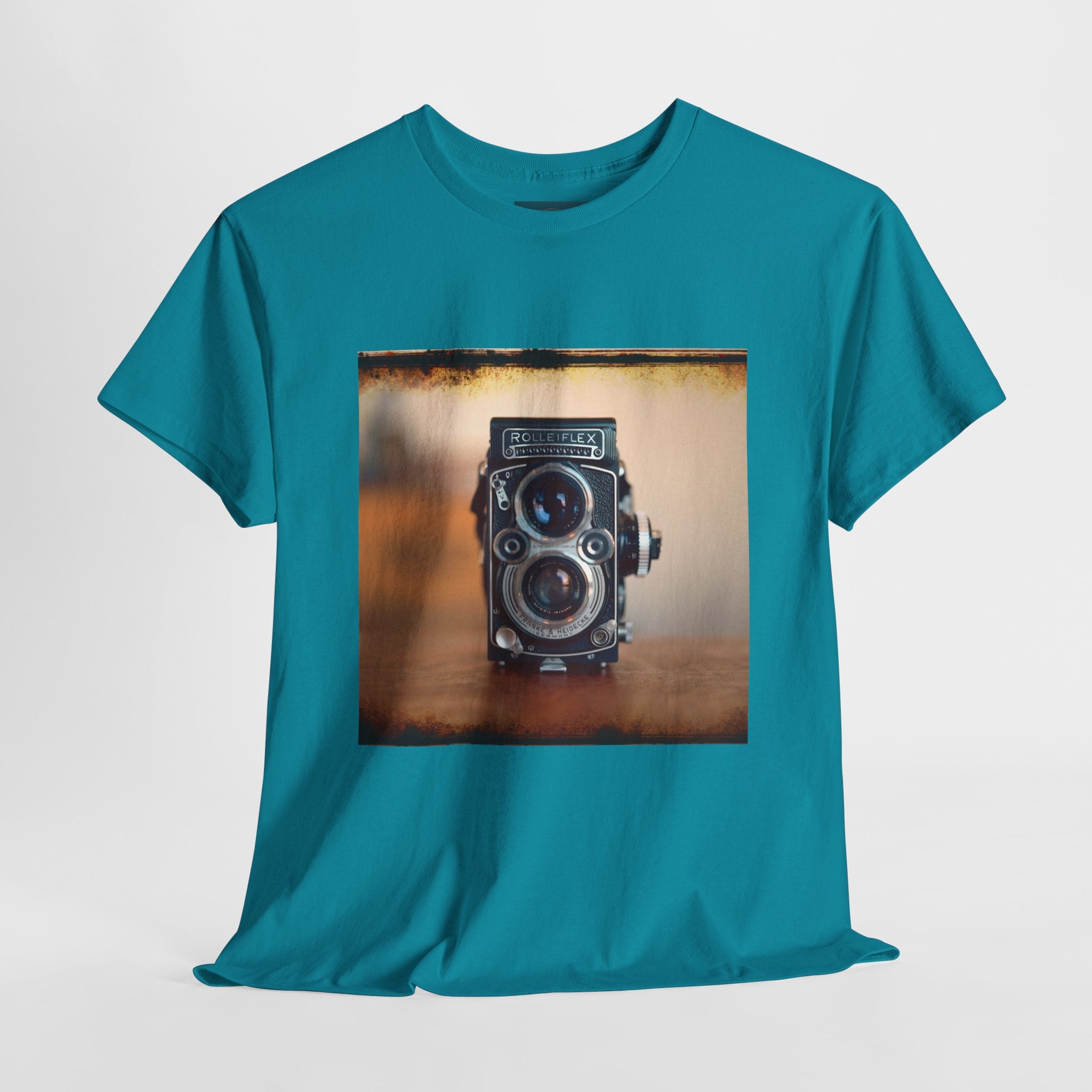 Vintage Camera T‑Shirt – Unisex Cotton Tee for Photography Lovers