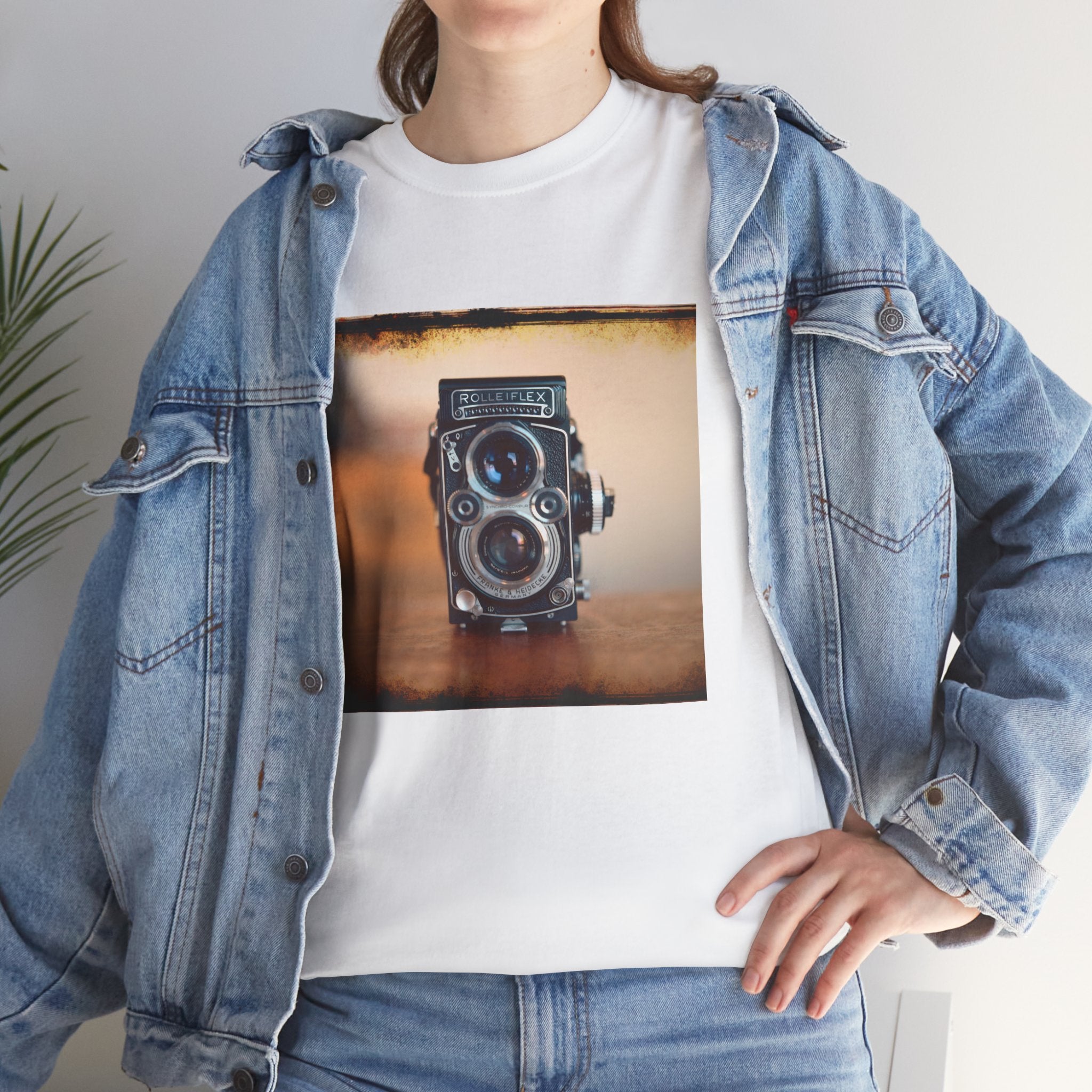 Vintage Camera T‑Shirt – Unisex Cotton Tee for Photography Lovers